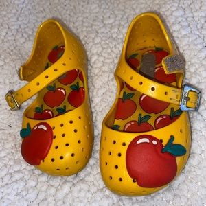 Mini Melissa Yellow Apple Flats Size 6